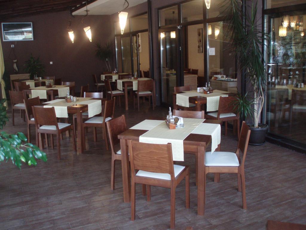 Hotel Rusalka คีตาน ภายนอก รูปภาพ