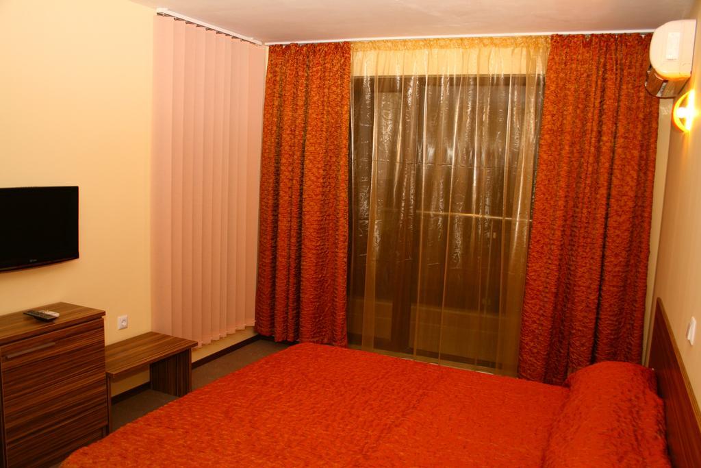 Hotel Rusalka คีตาน ภายนอก รูปภาพ